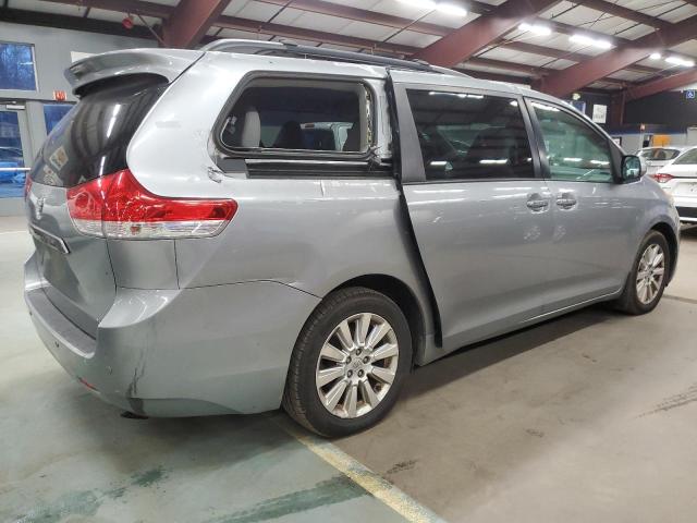 Photo 3 from auction – 2011 TOYOTA SIENNA XLE with VIN 5TDDK3DC6BS017693