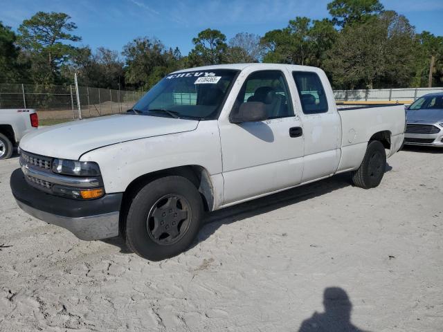 CHEVROLET SILVERADO 2000 with VIN 2GCEC19WXY1380555 - Photo from auction