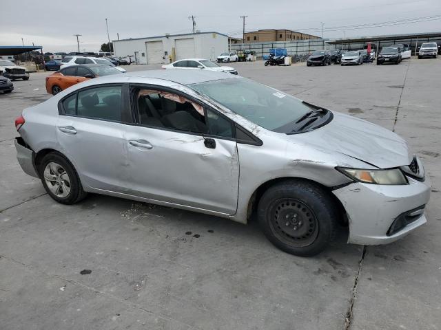 Photo 4 from auction – 2015 HONDA CIVIC LX with VIN 19XFB2F57FE099757