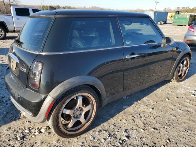 Photo 3 from auction – 2005 MINI COOPER with VIN WMWRC335X5TJ70196