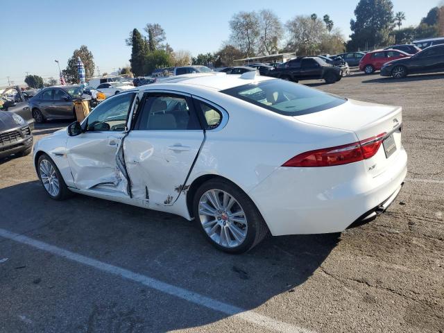 Photo 2 from auction – 2018 JAGUAR XF PRESTIG with VIN SAJBE4FX7JCY56550