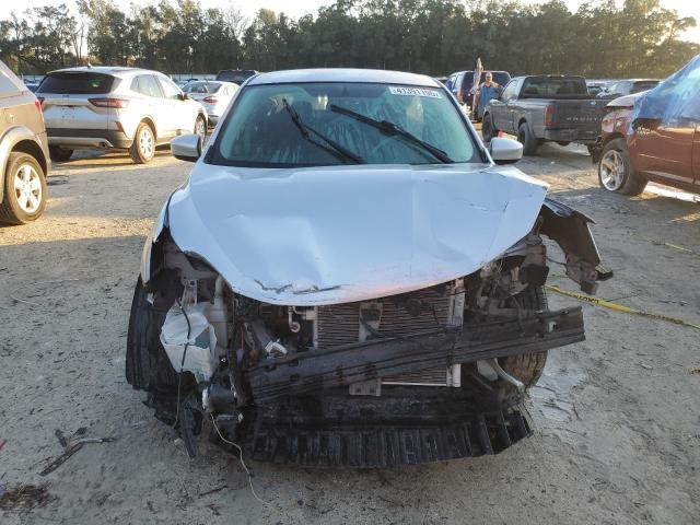 Photo 5 from auction – 2017 NISSAN SENTRA S with VIN 3N1AB7AP9HL637909