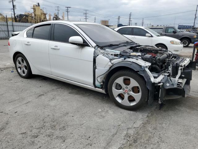 Photo 4 from auction – 2018 JAGUAR XE with VIN SAJAR4FX5JCP27402