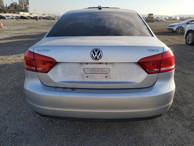 Photo 6 from auction – 2015 VOLKSWAGEN PASSAT SE with VIN 1VWBV7A33FC086209