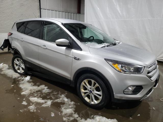 Photo 4 from auction – 2017 FORD ESCAPE SE with VIN 1FMCU9GDXHUC41532