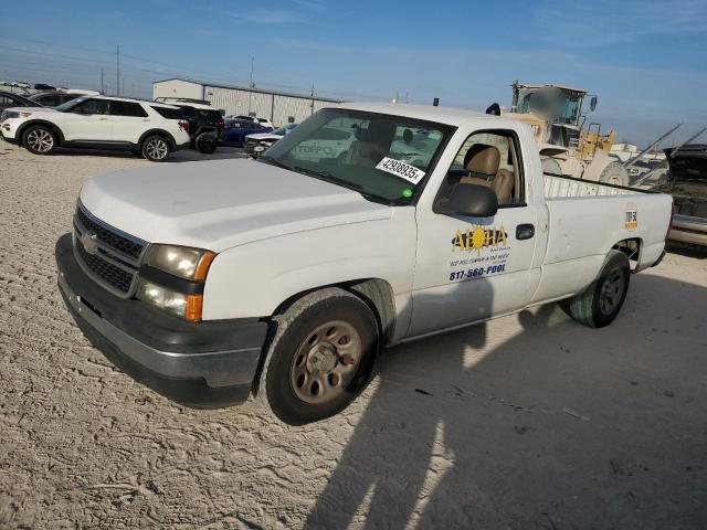 CHEVROLET SILVERADO 2007 with VIN 1GCEC14X17Z149663 - Photo from auction