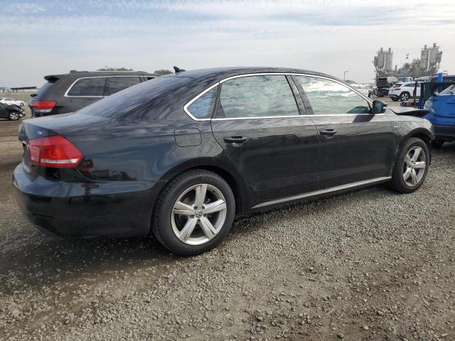 Photo 3 from auction – 2015 VOLKSWAGEN PASSAT S with VIN 1VWAT7A36FC100346