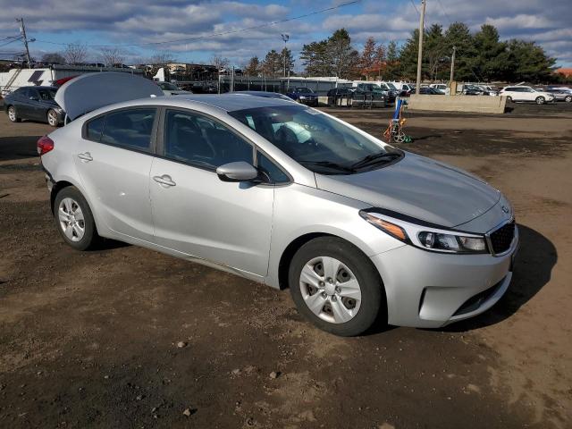 Photo 4 from auction – 2018 KIA FORTE LX with VIN 3KPFK4A76JE222901