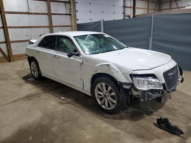 Photo 4 from auction – 2018 CHRYSLER 300 LIMITE with VIN 2C3CCAKG3JH177535