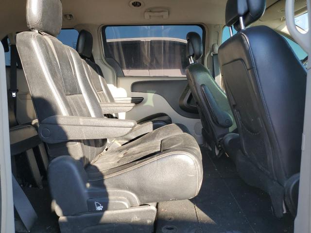 Photo 11 from auction – 2013 CHRYSLER TOWN & COU with VIN 2C4RC1BG1DR742546