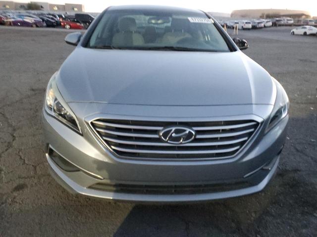 Photo 5 from auction – 2017 HYUNDAI SONATA SE with VIN 5NPE24AF0HH496569