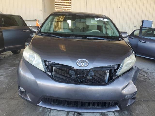 Photo 5 from auction – 2011 TOYOTA SIENNA XLE with VIN 5TDYK3DC7BS027487