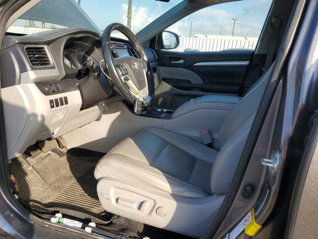 Photo 7 from auction – 2017 TOYOTA HIGHLANDER with VIN 5TDKZRFH9HS511487