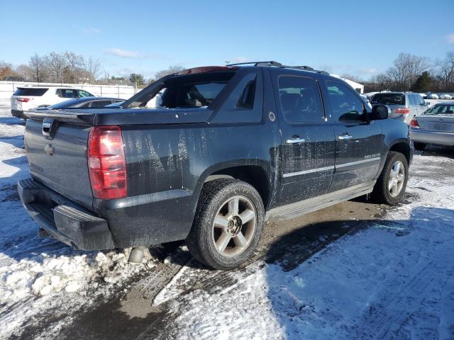 Photo 3 from auction – 2013 CHEVROLET AVALANCHE with VIN 3GNTKGE74DG149204