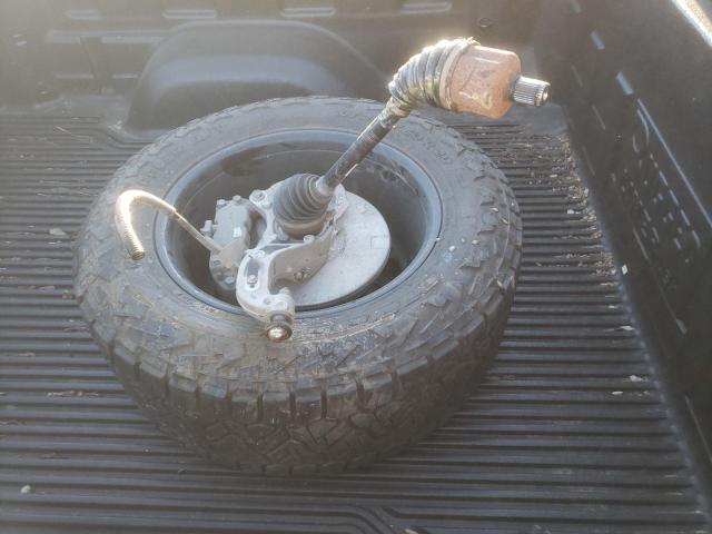 Photo 12 from auction – 2020 CHEVROLET SILVERADO with VIN 1GCRYDEDXLZ140284