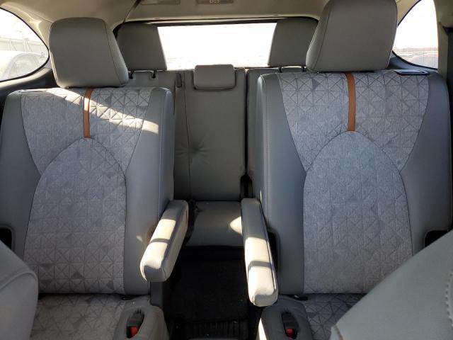 Photo 10 from auction – 2023 TOYOTA HIGHLANDER with VIN 5TDABRCH8PS112038