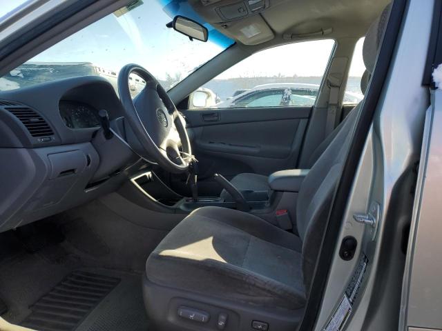 Photo 7 from auction – 2004 TOYOTA CAMRY LE with VIN JTDBE32K340277418