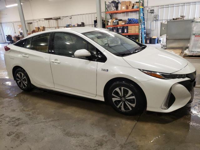 Photo 4 from auction – 2018 TOYOTA PRIUS PRIM with VIN JTDKARFPXJ3099215