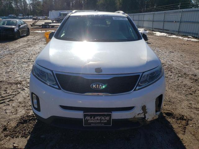 Photo 5 from auction – 2015 KIA SORENTO LX with VIN 5XYKTCA62FG565535