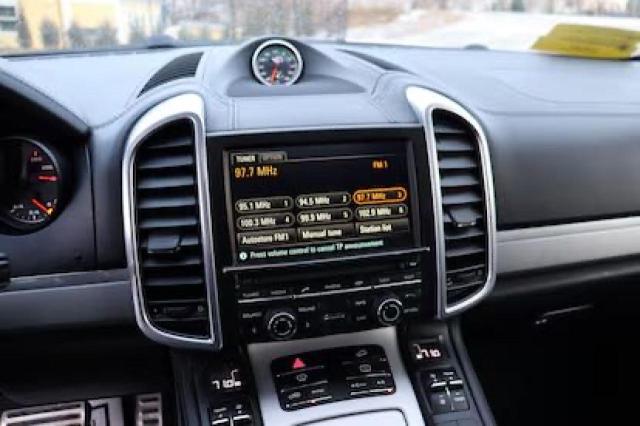 Photo 9 from auction – 2016 PORSCHE CAYENNE GT with VIN WP1AD2A24GLA75845