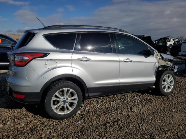 Photo 3 from auction – 2017 FORD ESCAPE SE with VIN 1FMCU9GD5HUC25951