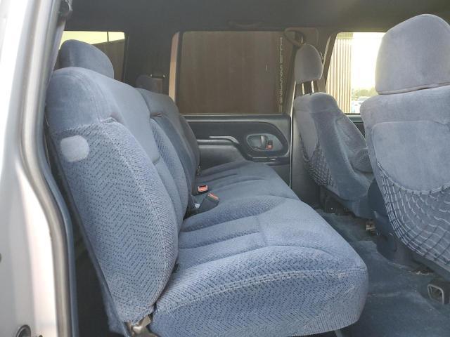 Photo 11 from auction – 1997 GMC SUBURBAN C with VIN 1GKGC26J9VJ764047