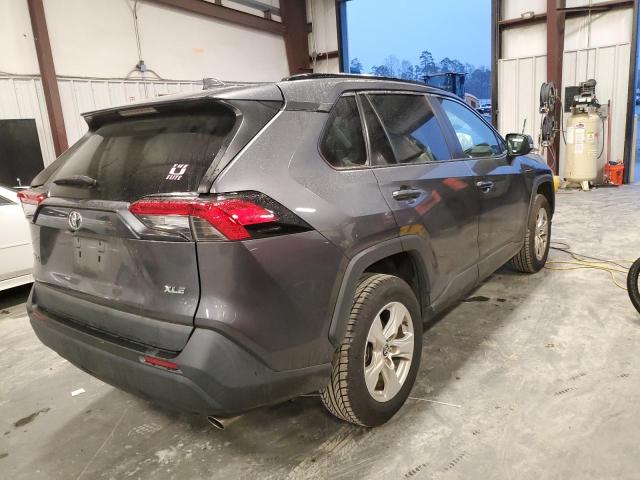 Photo 3 from auction – 2021 TOYOTA RAV4 XLE with VIN 2T3W1RFV2MC136678