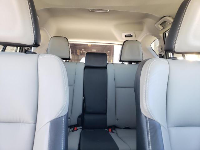 Photo 10 from auction – 2016 TOYOTA RAV4 LIMIT with VIN 2T3DFREV7GW498101