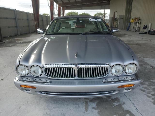 Photo 5 from auction – 2001 JAGUAR VANDENPLAS with VIN SAJDA24C51LF35862