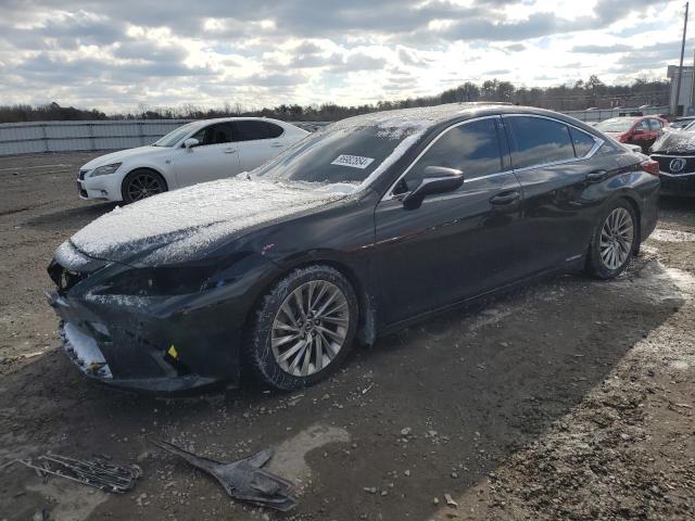 LEXUS ES 300H 2019 with VIN JTHB21B16K2028258 - Photo from auction