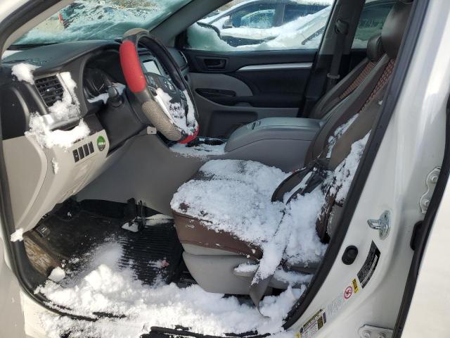 Photo 7 from auction – 2016 TOYOTA HIGHLANDER with VIN 5TDBKRFH6GS327532