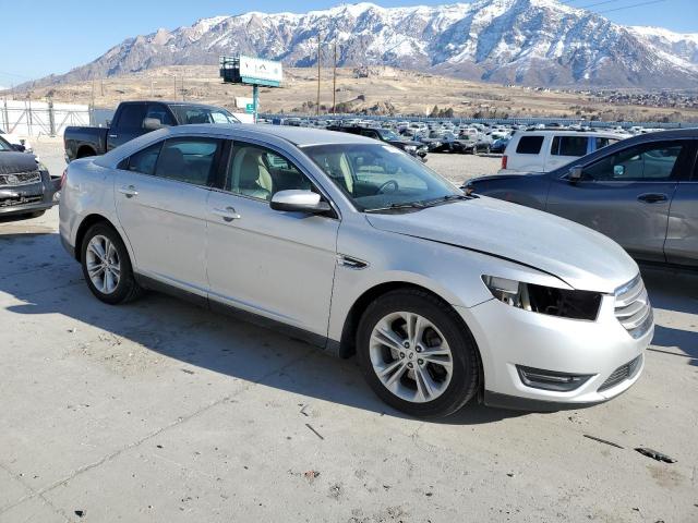 Photo 4 from auction – 2014 FORD TAURUS SEL with VIN 1FAHP2E80EG186300