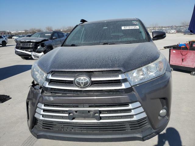 Photo 5 from auction – 2019 TOYOTA HIGHLANDER with VIN 5TDKZRFH7KS554636