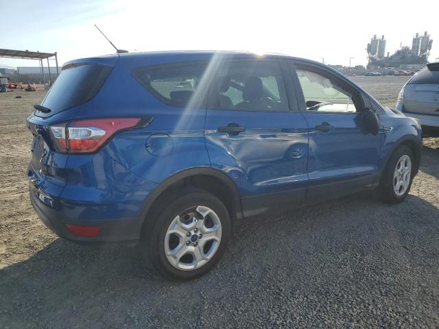 Photo 3 from auction – 2018 FORD ESCAPE S with VIN 1FMCU0F70JUD22374
