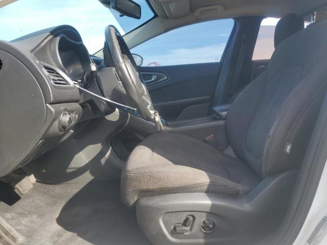 Photo 7 from auction – 2015 CHRYSLER 200 LIMITE with VIN 1C3CCCAB0FN681203