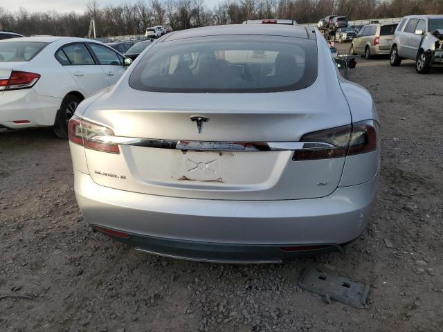 Photo 6 from auction – 2013 TESLA MODEL S with VIN 5YJSA1AG4DFP08282