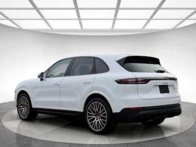 Photo 3 from auction – 2022 PORSCHE CAYENNE with VIN WP1AA2AY2NDA06673