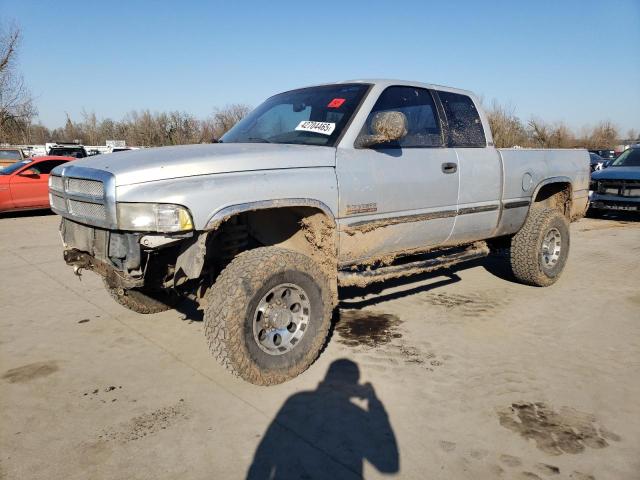 DODGE RAM 2500 1998 with VIN 3B7KF22D8WG102282 - Photo from auction