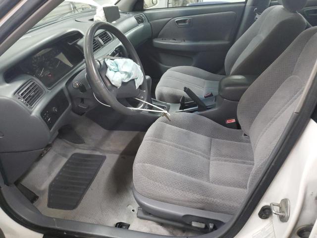 Photo 7 from auction – 2000 TOYOTA CAMRY CE with VIN 4T1BG22K7YU996749