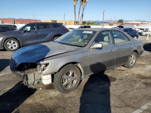LEXUS ES 300 1998 with VIN JT8BF28G0W5044983 - Photo from auction