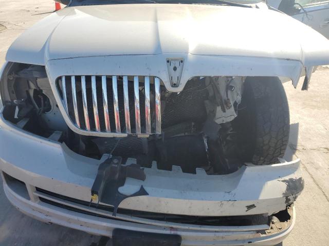 Photo 12 from auction – 2006 LINCOLN NAVIGATOR with VIN 5LMFU27506LJ16665