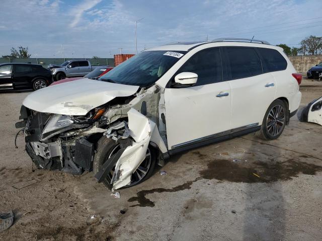 NISSAN PATHFINDER 2017 with VIN 5N1DR2MN2HC610822 - Photo from auction