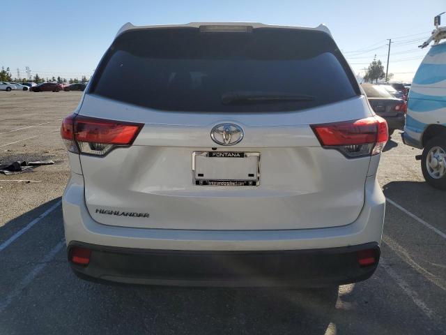 Photo 6 from auction – 2018 TOYOTA HIGHLANDER with VIN 5TDZARFH3JS034311
