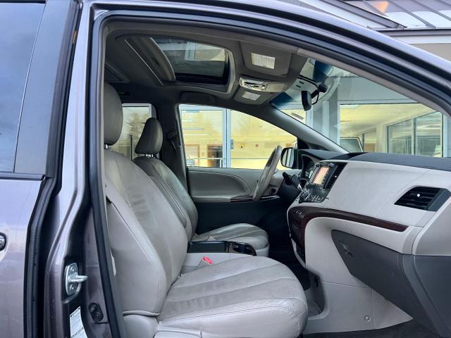 Photo 5 from auction – 2011 TOYOTA SIENNA XLE with VIN 5TDDK3DC4BS027929