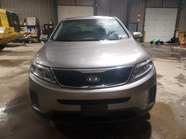Photo 5 from auction – 2015 KIA SORENTO LX with VIN 5XYKT3A67FG644490
