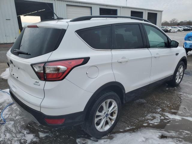 Photo 3 from auction – 2017 FORD ESCAPE SE with VIN 1FMCU0GD5HUC12614