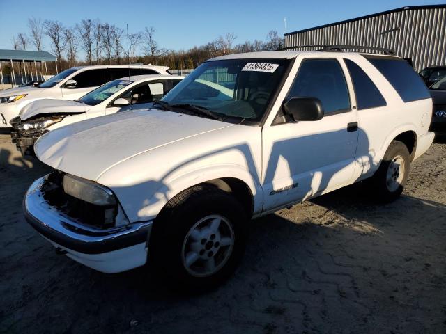 CHEVROLET BLAZER 2000 with VIN 1GNCT18W8YK285881 - Photo from auction