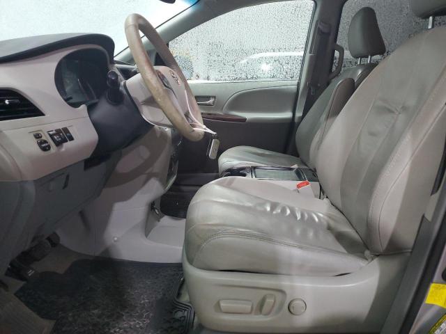 Photo 7 from auction – 2011 TOYOTA SIENNA XLE with VIN 5TDDK3DC8BS026315