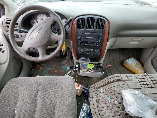 Photo 8 from auction – 2005 CHRYSLER TOWN & COU with VIN 2C4GP44R95R385386