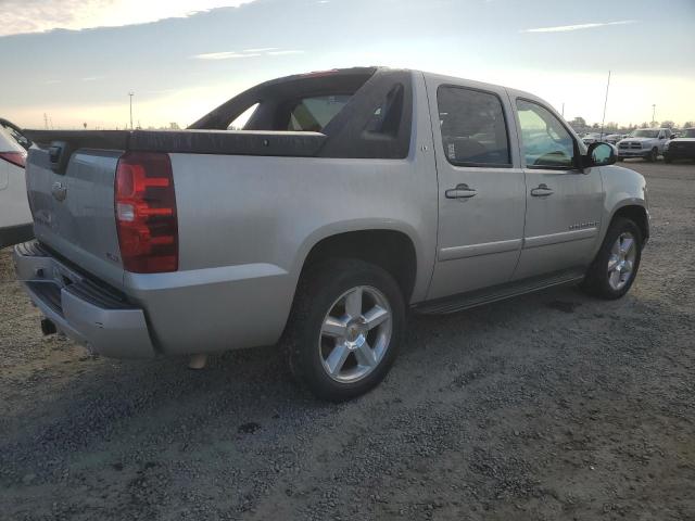 Photo 3 from auction – 2007 CHEVROLET AVALANCHE with VIN 3GNFK12367G301144